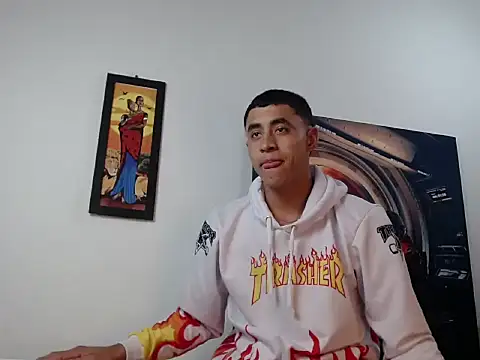 Snapshot of Cris_steban1 chatting on February 13, 2026, 3:06 am Cris steban1 online show from February 13, 2026, 3:06 am