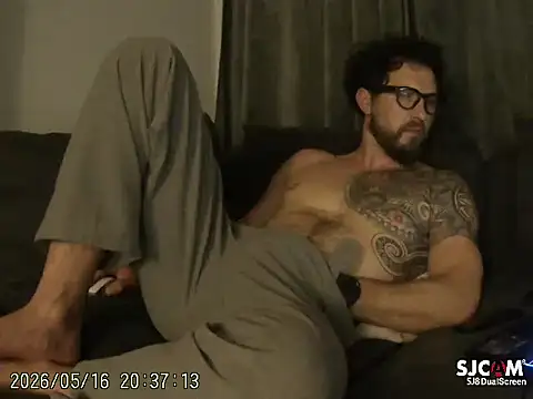Snapshot of realdilf chatting on May 16, 2026, 7:35 pm realdilf online show from May 16, 2026, 7:35 pm