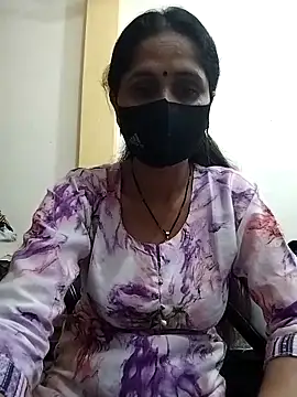 Snapshot of priyancyfun chatting on March 5, 2025, 5:08 pm priyancyfun online show from March 5, 2025, 5:08 pm