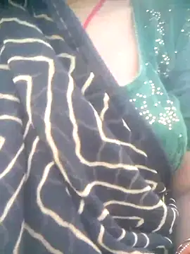Snapshot of Amaya_Bajwa chatting on December 5, 2025, 10:14 am Amaya Bajwa online show from December 5, 2025, 10:14 am