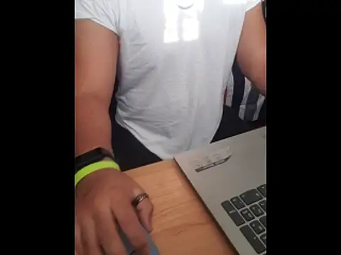 pitorico bb online show from December 19, 2025, 2:52 pm