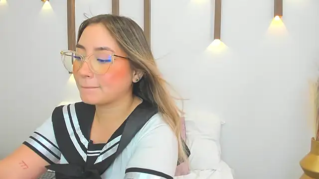 Snapshot of antonella_cutie_ chatting on February 13, 2025, 3:35 pm antonella cutie online show from February 13, 2025, 3:35 pm