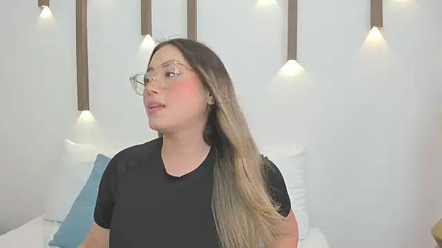 Snapshot of antonella_cutie_ chatting on February 4, 2025, 3:26 pm antonella cutie online show from February 4, 2025, 3:26 pm