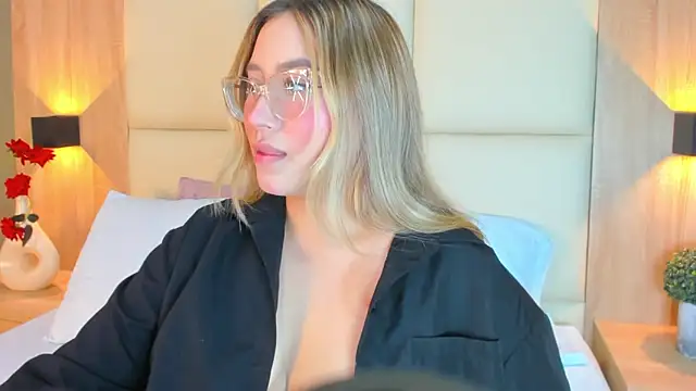Snapshot of antonella_cutie_ chatting on April 29, 2026, 12:42 pm antonella cutie online show from April 29, 2026, 12:42 pm