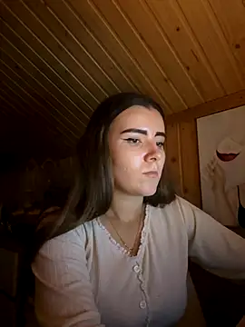 Snapshot of mewKate chatting on October 13, 2025, 3:57 pm mewKate online show from October 13, 2025, 3:57 pm