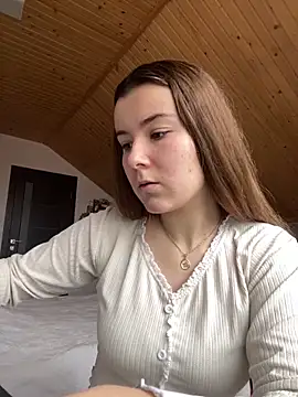 Snapshot of mewKate chatting on March 15, 2025, 9:52 am mewKate online show from March 15, 2025, 9:52 am