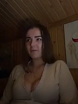 Snapshot of mewKate chatting on November 11, 2025, 6:14 pm mewKate online show from November 11, 2025, 6:14 pm