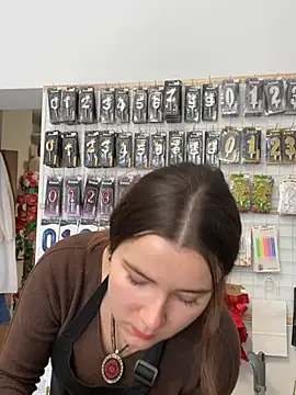 mewKate online show from April 21, 2026, 11:06 am