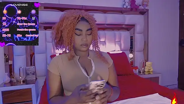 Snapshot of Aliana_Ross chatting on September 24, 2025, 8:21 am Aliana Ross online show from September 24, 2025, 8:21 am