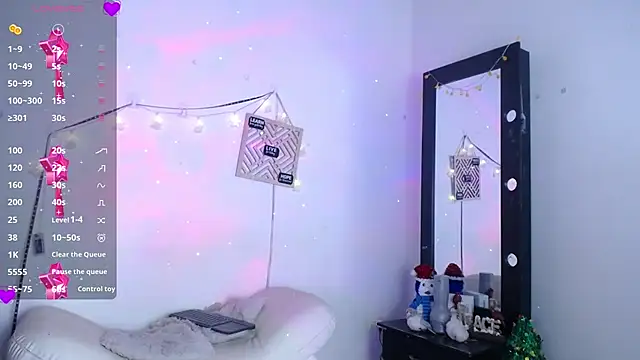 Snapshot of Yorkeidys1 chatting on November 21, 2025, 2:43 am Yorkeidys1 online show from November 21, 2025, 2:43 am