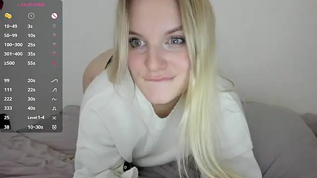 Snapshot of shiny_bunnyyy chatting on January 6, 2025, 3:09 am shiny bunnyyy online show from January 6, 2025, 3:09 am