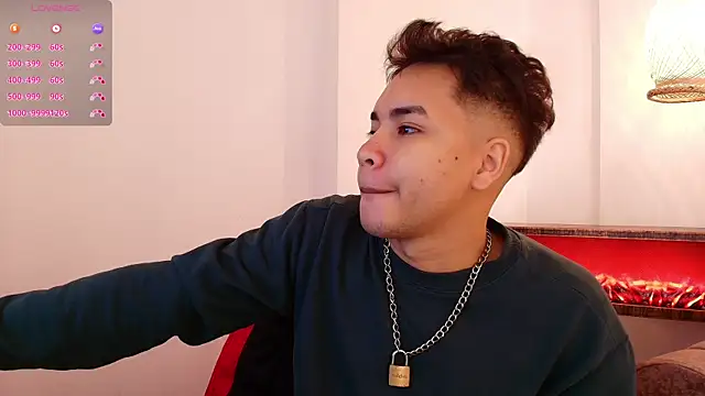 AlecLightwood  online show from December 23, 2025, 7:07 am