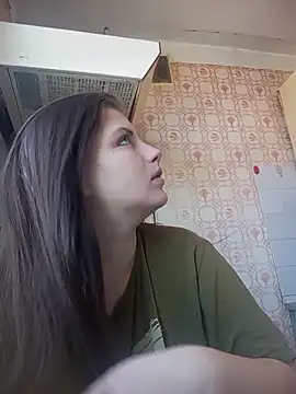 Lauren Amabel online show from March 23, 2026, 9:42 am