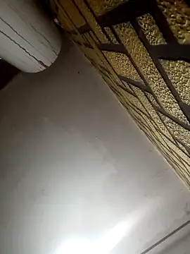 Lauren Amabel online show from October 10, 2025, 5:58 pm