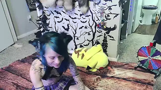 trashbrat online show from November 8, 2025, 1:53 am