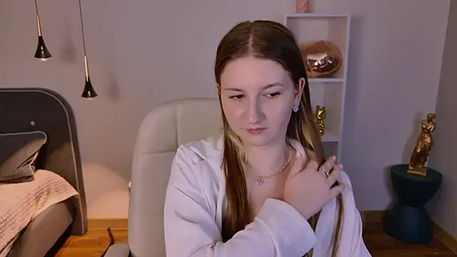 Snapshot of Katty_Bacchus chatting on February 21, 2025, 5:31 pm Katty Bacchus online show from February 21, 2025, 5:31 pm