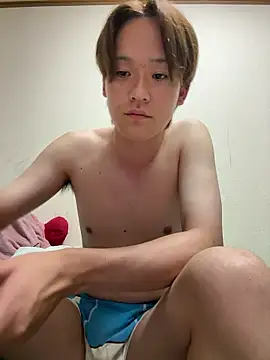 riku38777 online show from May 19, 2026, 1:51 pm