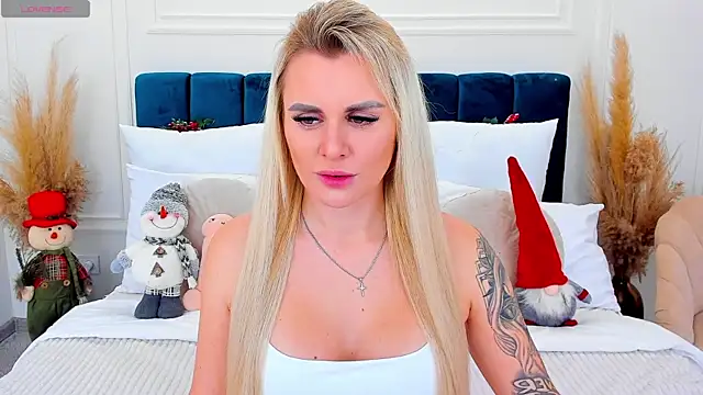 LiluDav online show from December 18, 2025, 1:26 pm