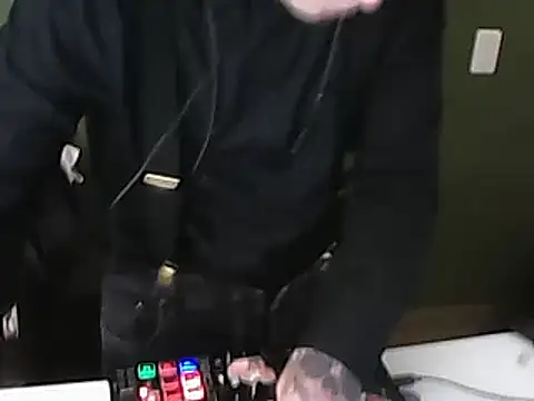 Snapshot of justthetip4209 chatting on March 11, 2025, 1:45 pm justthetip4209 online show from March 11, 2025, 1:45 pm