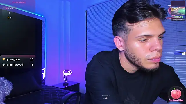 Snapshot of Marcus_Blaze chatting on January 13, 2025, 10:24 pm Marcus Blaze online show from January 13, 2025, 10:24 pm