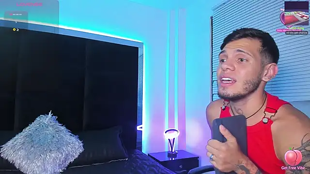 Snapshot of Marcus_Blaze chatting on January 15, 2025, 10:57 pm Marcus Blaze online show from January 15, 2025, 10:57 pm