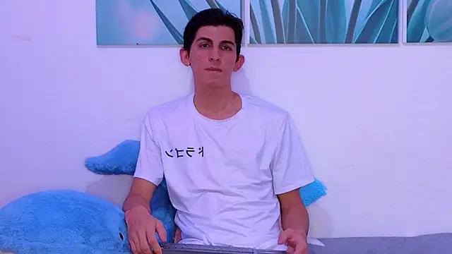 Ana and Leo online show from February 22, 2026, 3:46 pm