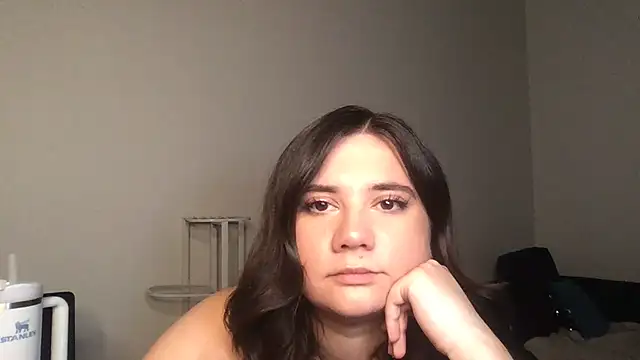 kylienotjenner online show from March 16, 2025, 11:48 pm