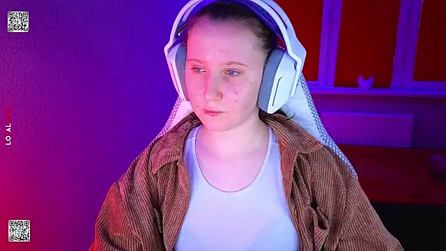 mon lola online show from February 19, 2026, 2:14 pm