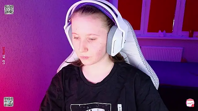 mon lola online show from March 22, 2026, 4:52 pm