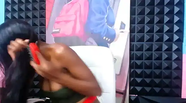 Snapshot of Ebonydivaxxx chatting on February 19, 2025, 7:06 am Ebonydivaxxx online show from February 19, 2025, 7:06 am