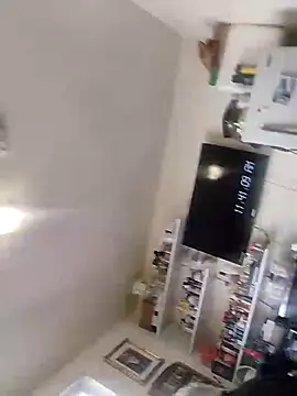 Snapshot of jayjay198080 chatting on January 14, 2025, 7:43 pm jayjay198080 online show from January 14, 2025, 7:43 pm