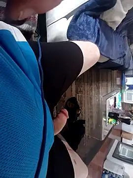 Snapshot of jayjay198080 chatting on November 17, 2025, 7:29 pm jayjay198080 online show from November 17, 2025, 7:29 pm