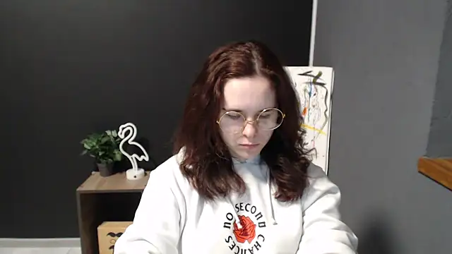 Snapshot of mini_girly chatting on February 4, 2025, 1:27 pm mini girly online show from February 4, 2025, 1:27 pm