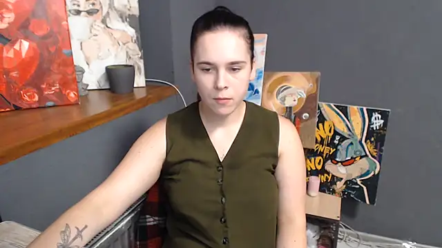 mini girly online show from July 1, 2026, 1:11 pm