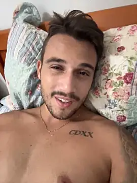 carvalhofelipe online show from February 3, 2025, 1:41 am