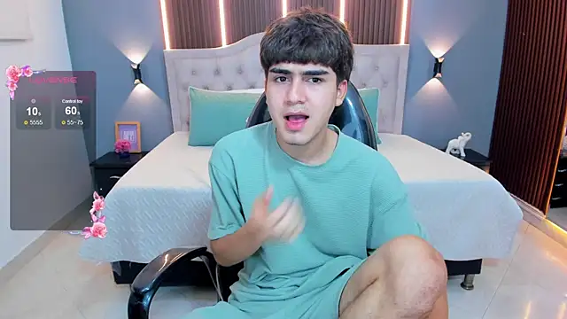 Snapshot of Tommy18__ chatting on July 9, 2026, 3:18 am Tommy18 online show from July 9, 2026, 3:18 am