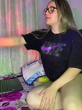 LunaShine  online show from February 13, 2025, 11:26 pm