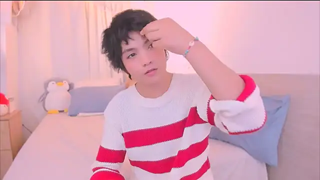 AllanYong18 online show from January 16, 2026, 8:51 am