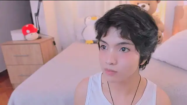 Snapshot of AllanYong18 chatting on March 5, 2026, 7:05 am AllanYong18 online show from March 5, 2026, 7:05 am