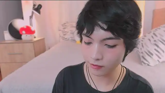 Snapshot of AllanYong18 chatting on March 10, 2026, 9:35 am AllanYong18 online show from March 10, 2026, 9:35 am