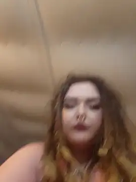 LitHippieBaby420 online show from January 18, 2025, 12:57 am