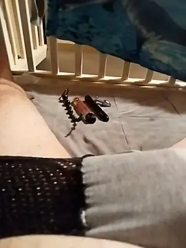 Snapshot of ludov17 chatting on December 15, 2025, 8:25 pm ludov17 online show from December 15, 2025, 8:25 pm