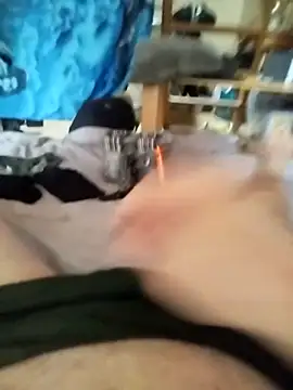 Snapshot of ludov17 chatting on February 14, 2026, 3:23 pm ludov17 online show from February 14, 2026, 3:23 pm