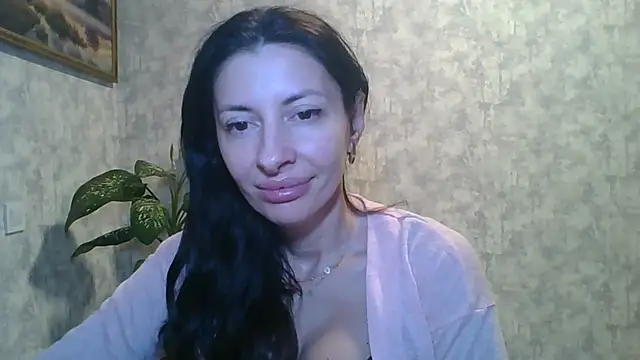 Snapshot of LissaBlossom chatting on October 3, 2025, 3:13 pm LissaBlossom online show from October 3, 2025, 3:13 pm