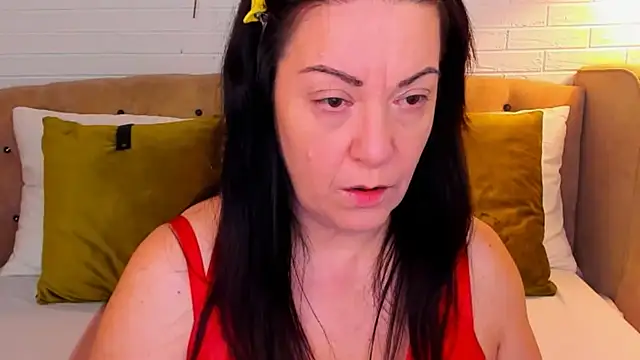 Snapshot of SarahGrays chatting on September 24, 2025, 8:48 pm SarahGrays online show from September 24, 2025, 8:48 pm