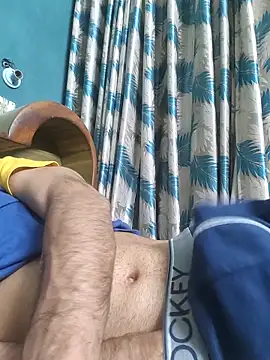 TOPMOON001 online show from March 24, 2026, 8:09 pm