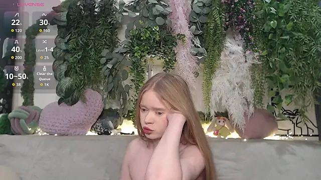 Snapshot of scyrim2 chatting on October 6, 2025, 8:42 pm scyrim2 online show from October 6, 2025, 8:42 pm