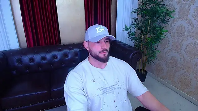 Snapshot of AdamJamesonn chatting on November 3, 2025, 5:45 am AdamJamesonn online show from November 3, 2025, 5:45 am