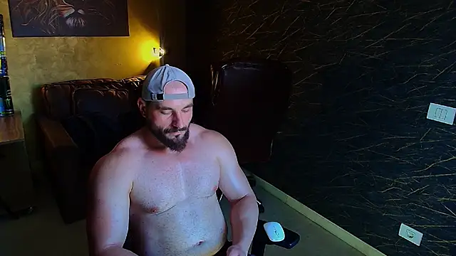 Snapshot of AdamJamesonn chatting on May 16, 2026, 10:36 am AdamJamesonn online show from May 16, 2026, 10:36 am