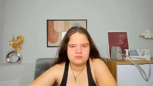 Snapshot of AdeleCruz chatting on February 26, 2025, 1:22 pm AdeleCruz online show from February 26, 2025, 1:22 pm